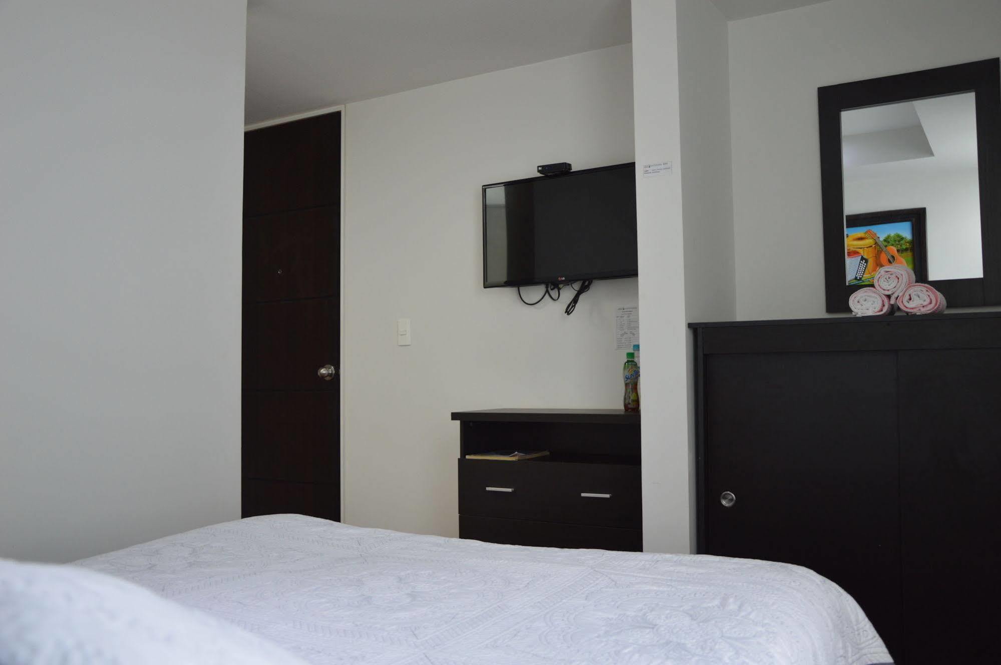 Hotel Parque Santander Tunja Bagian luar foto